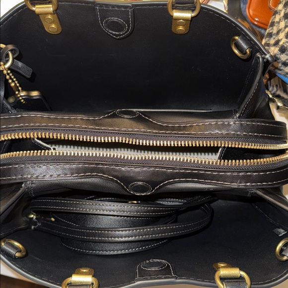 Coach Rogue 31 - Picture 3 of 7